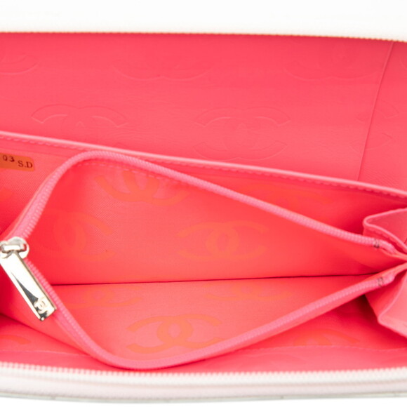 CHANEL Black Leather Wallet - Picture 5 of 9